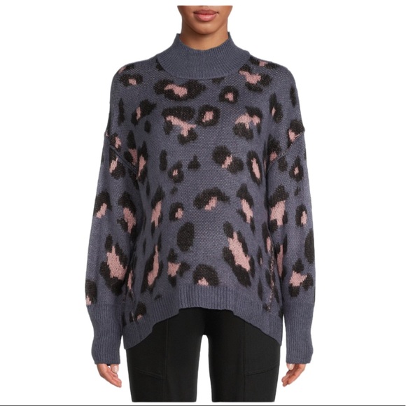 Maternity Pullover Sweater Blue and Pink Animal Cheetah Print by TIME & Tru - Picture 6 of 7